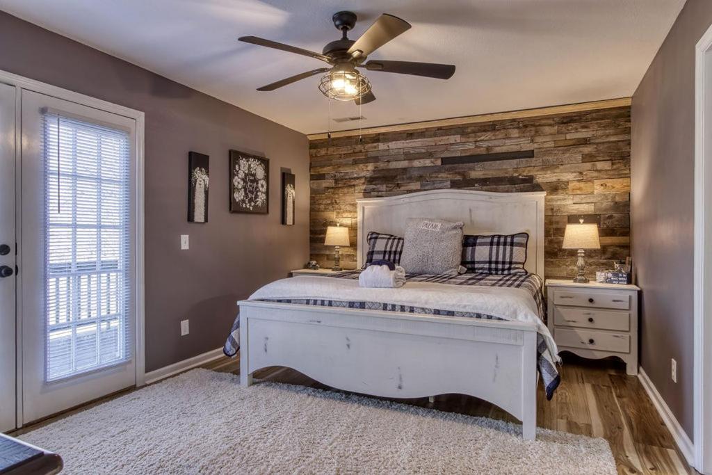 The Mason Jar, Hot Tub, Wifi, 1089 Free Tickets Each Paid Day, Dollywood And More! Pigeon Forge Exterior foto