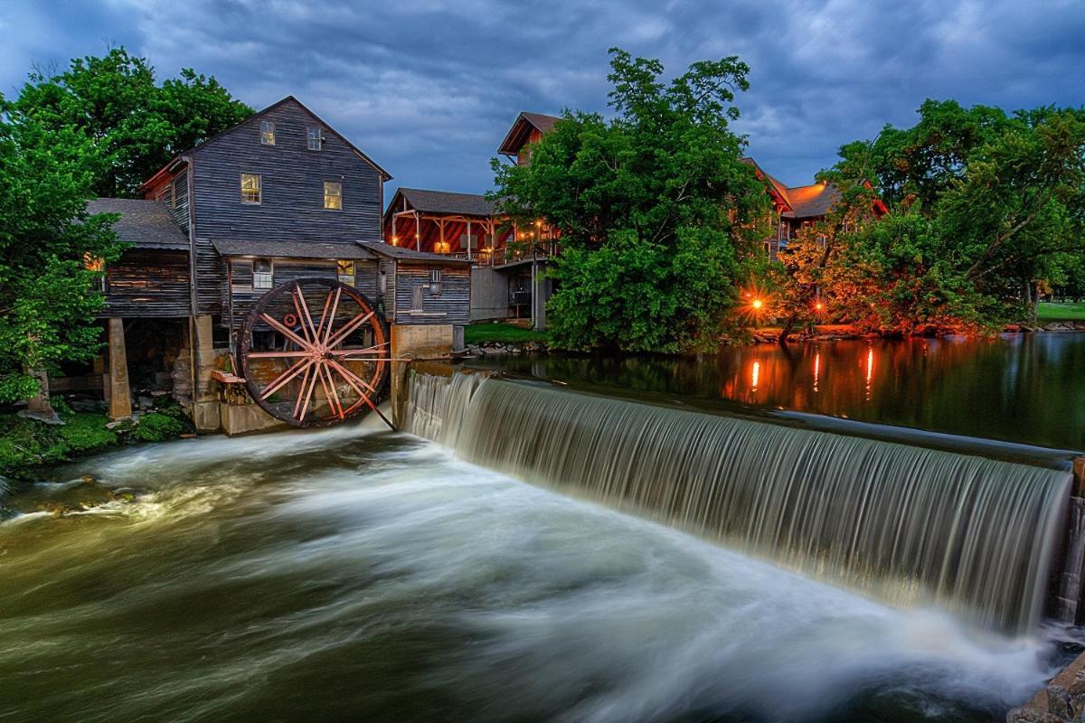 The Mason Jar, Hot Tub, Wifi, 1089 Free Tickets Each Paid Day, Dollywood And More! Pigeon Forge Exterior foto
