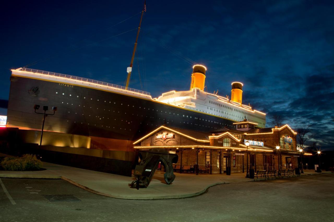 The Mason Jar, Hot Tub, Wifi, 1089 Free Tickets Each Paid Day, Dollywood And More! Pigeon Forge Exterior foto